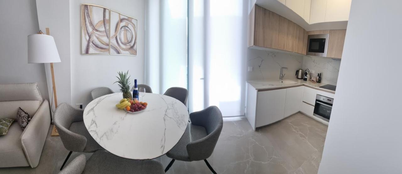 Modern And Cosy Apartment Close To The Beach 또레비에하 외부 사진