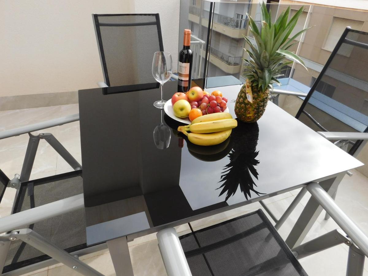 Modern And Cosy Apartment Close To The Beach 또레비에하 외부 사진