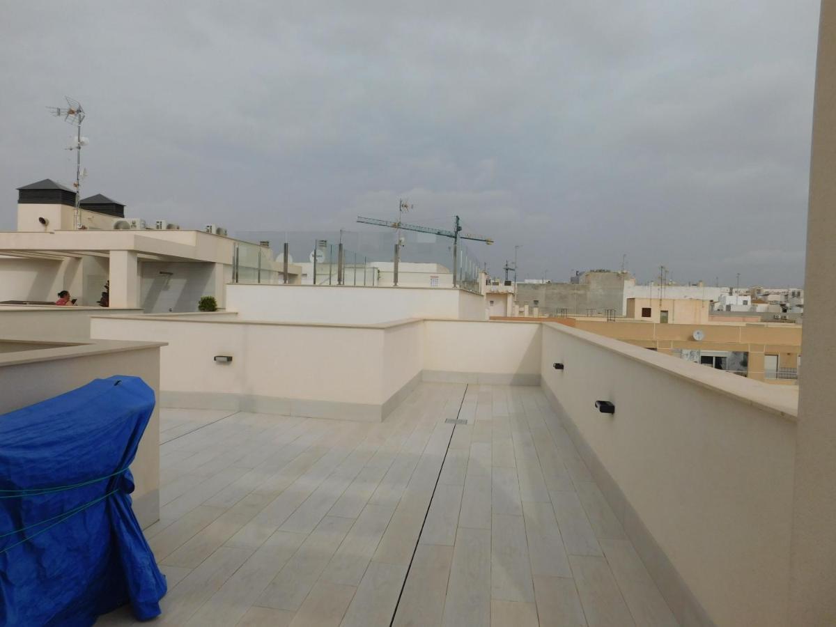 Modern And Cosy Apartment Close To The Beach 또레비에하 외부 사진