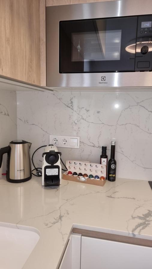 Modern And Cosy Apartment Close To The Beach 또레비에하 외부 사진