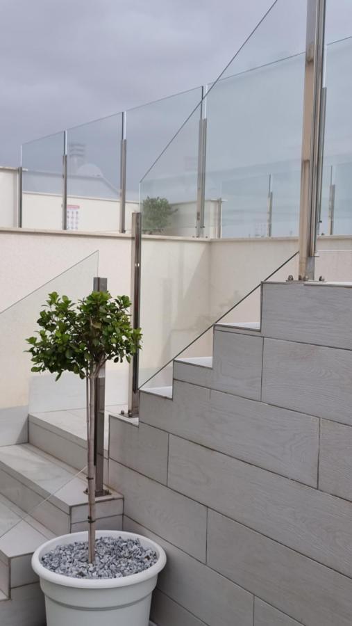 Modern And Cosy Apartment Close To The Beach 또레비에하 외부 사진