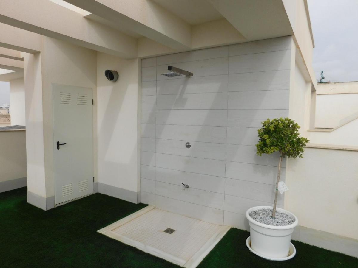 Modern And Cosy Apartment Close To The Beach 또레비에하 외부 사진