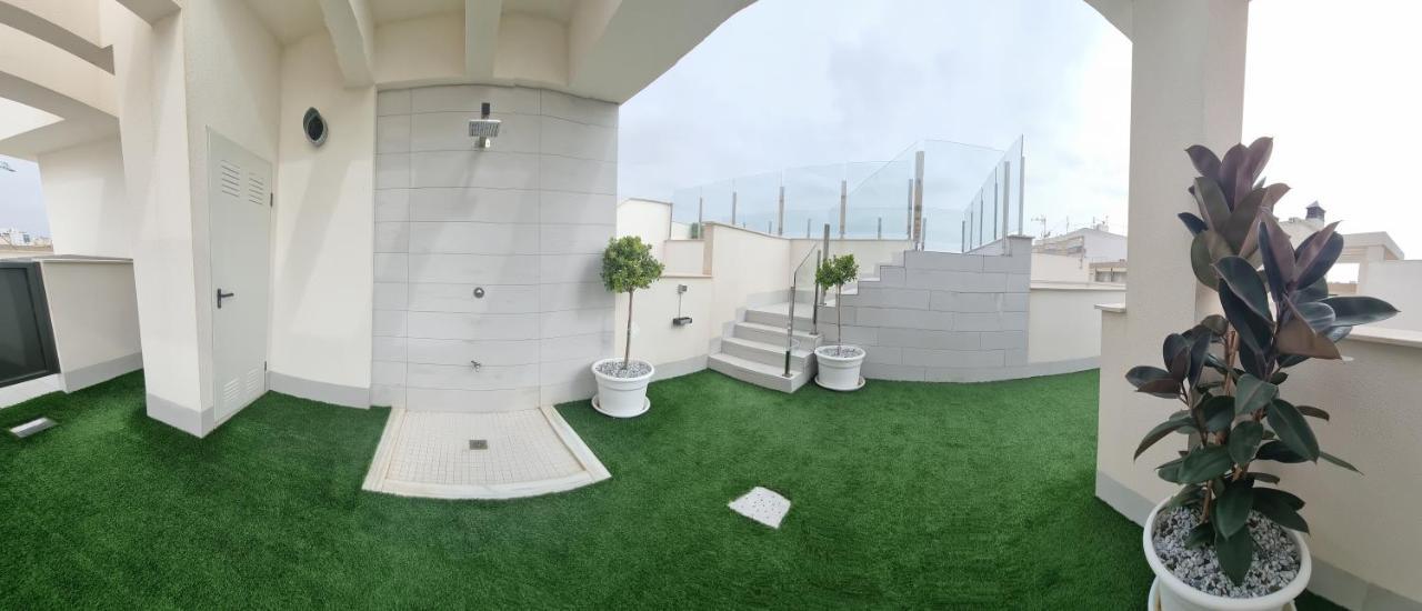Modern And Cosy Apartment Close To The Beach 또레비에하 외부 사진