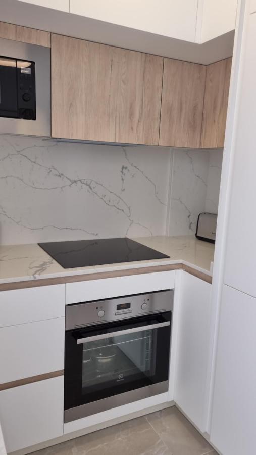 Modern And Cosy Apartment Close To The Beach 또레비에하 외부 사진