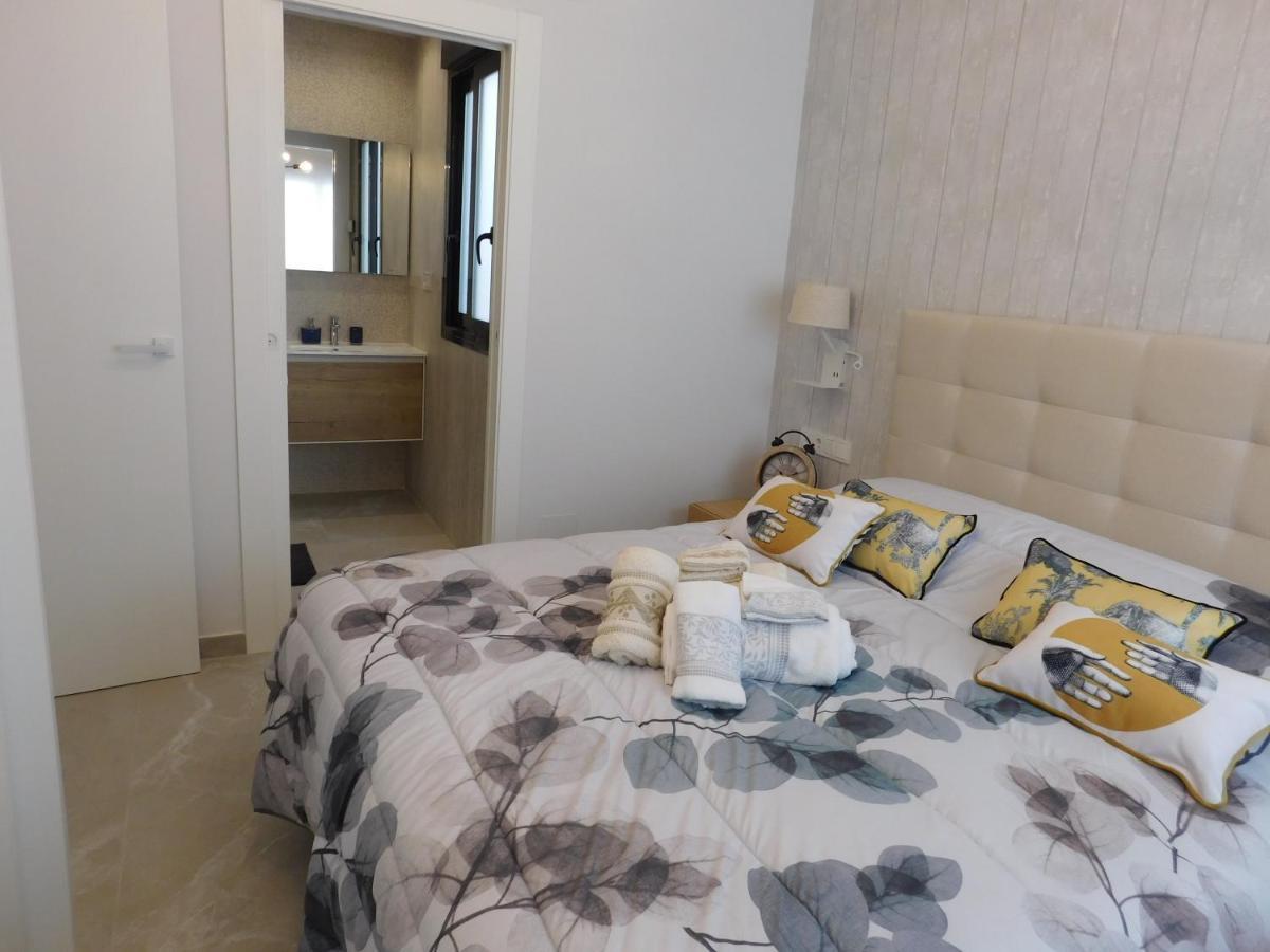 Modern And Cosy Apartment Close To The Beach 또레비에하 외부 사진